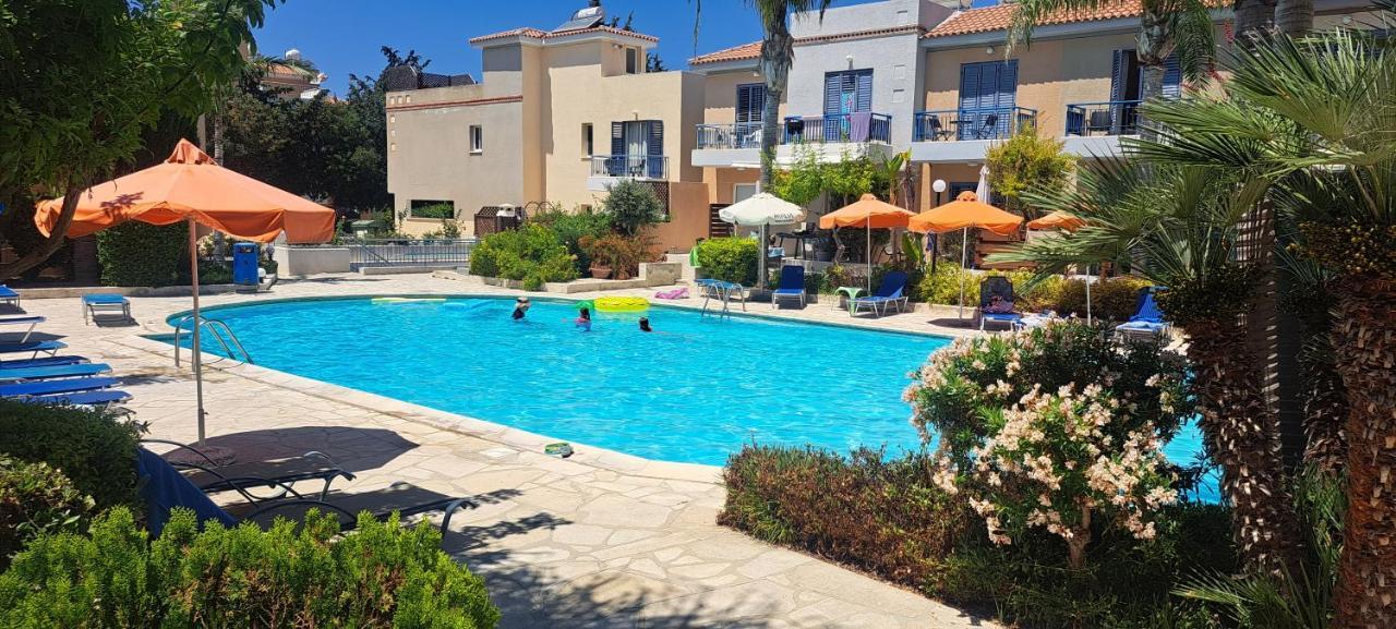 Zom Holiday Apartment Paphos Eksteriør billede